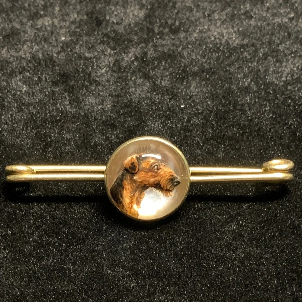 Antique 14K Gold Essex Crystal Airedale Terrier Dog Reverse Intaglio Bar Pin
